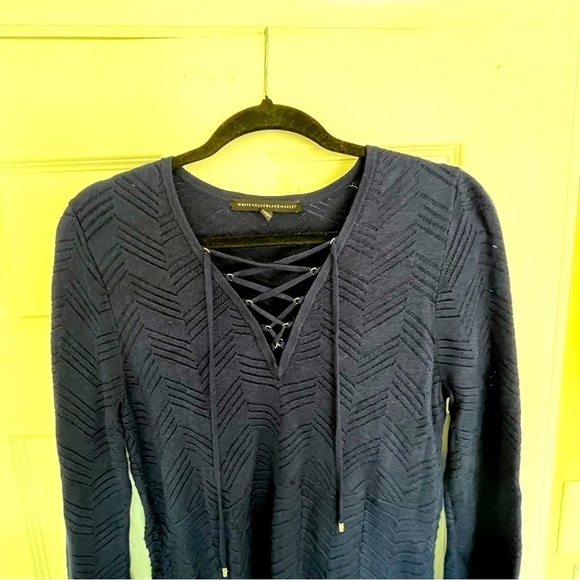 WHBM White House Black Market bell sleeves blouse medium - Picture 2 of 8